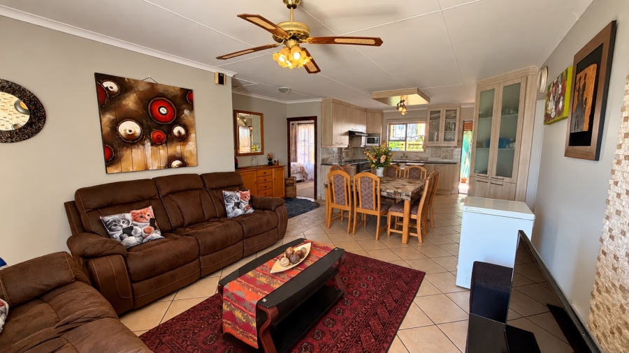 3 Bedroom Property for Sale in Heiderand Western Cape